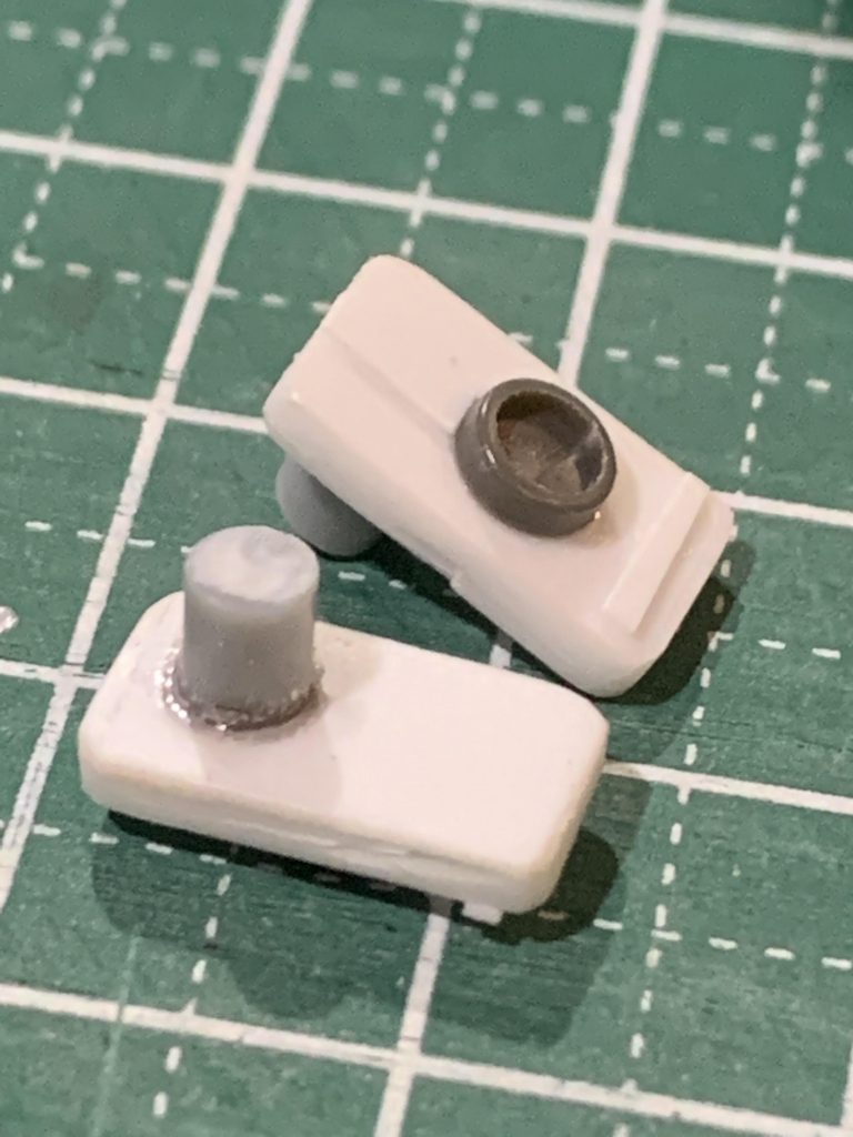 シールドマウントっぽいものもスクラッチ