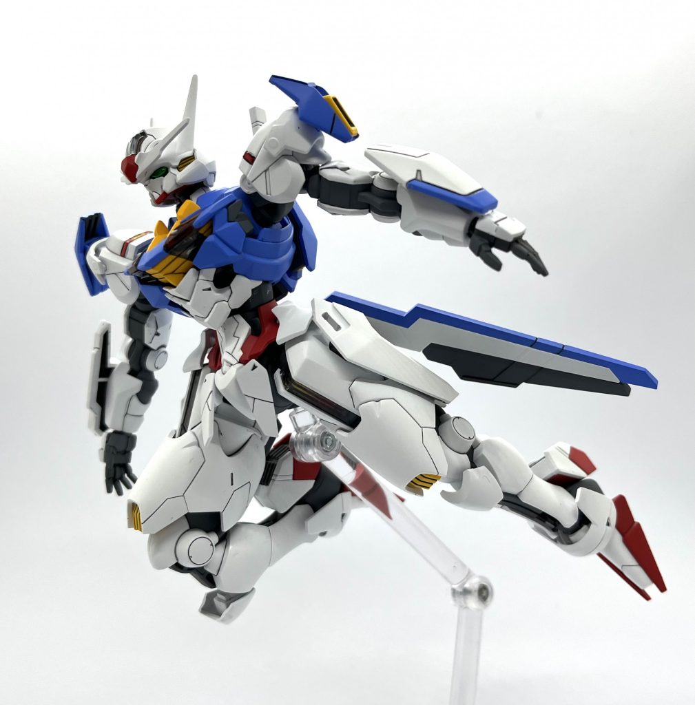 飛翔エアリアルは武器を持ってるポーズより飛んでるポーズが好きですね。祝福のPV好き。平手は1月発売のフライトユニットに付属してるけど用意して正解でした