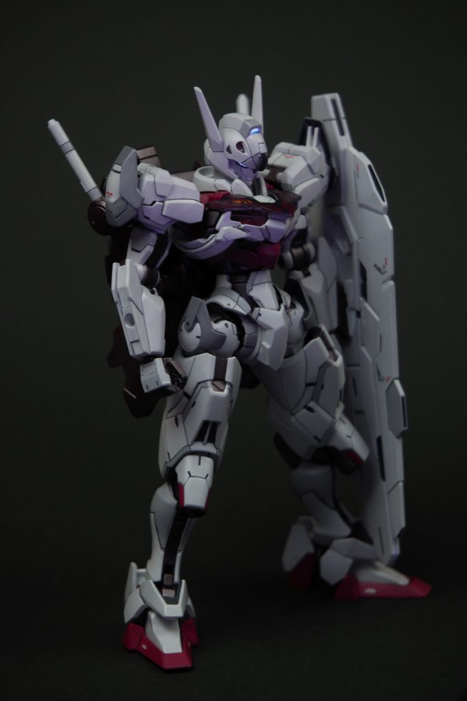 HGガンダムルブリスを筆塗り全塗装しました–2枚目/制作者：@praZo001