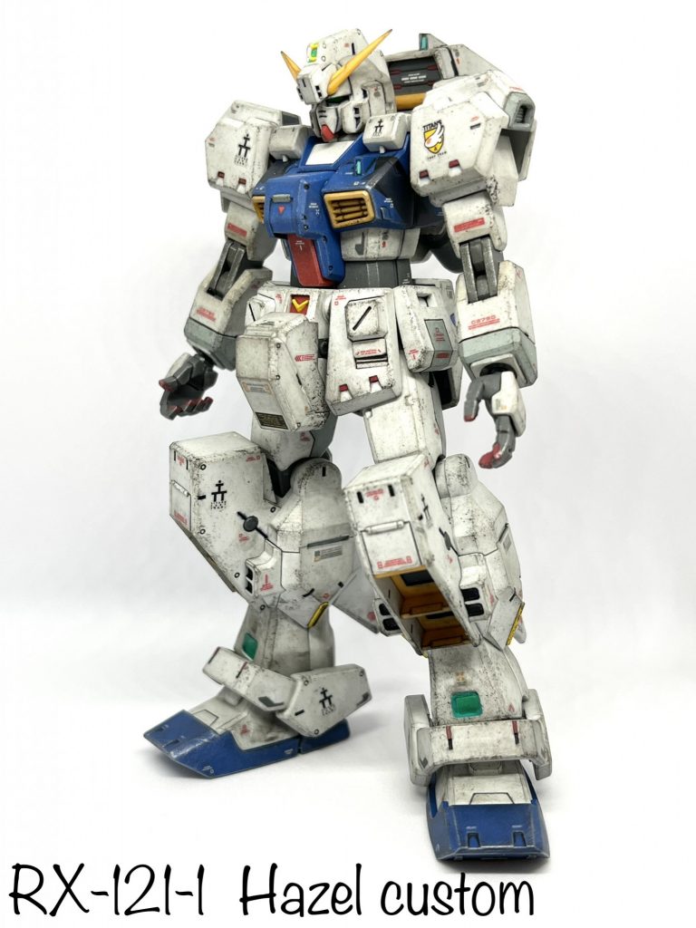 スタイルの変更はしてません。ほんとは上半身を幅増ししたかったんですが、技量の問題でやめました…。筋彫りとレッドポイントを少々追加してます。頭も含めて全てのセンサー部は、なんかのランナーを削ってはめてます。色付きのクリアーのプラ板ないかなぁ。アーマー裏もやったんですけどね…なんもわからん。目立つショルダー裏をやればよかった。