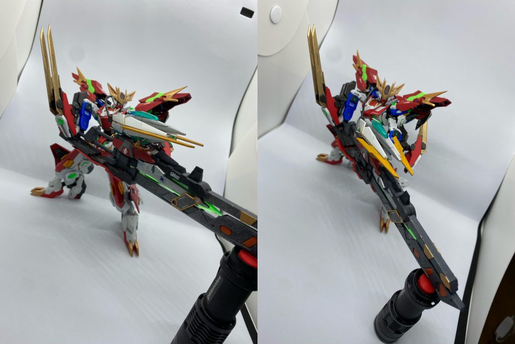 GNライザーキャノンライザーメイス中心のソード部分に滞留する圧縮粒子を解放することで放たれる高出力ビーム兵器。両腕の大型クラビカルアンテナ、胸部ターミナルの粒子制御能力、阿頼耶識システムによる高精度照準、そして脚部スラスターからの放熱を以ってしてはじめて使用可能となる切り札。頑張ってみましたが自立できないので手元にあったブラックライトを支えにしてます。