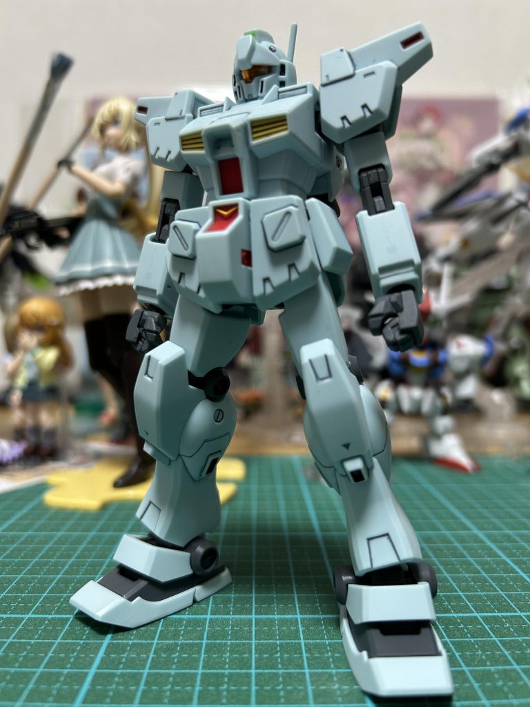 素立。量産型とは思えない強機体オーラ…バニング大尉たち不死身の第4小隊の活躍が脳裏に甦りますわ…