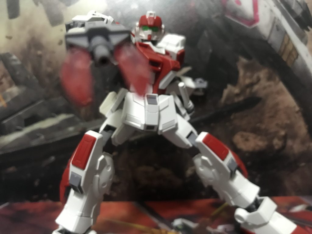 マシンガン付属サーベルです!ハサミの切るところみたいな形って感じですね!