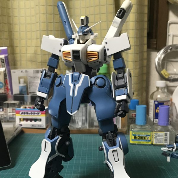 肩アーマーの基礎ができました。アーマー裏にもディテール追加してます。（1枚目）