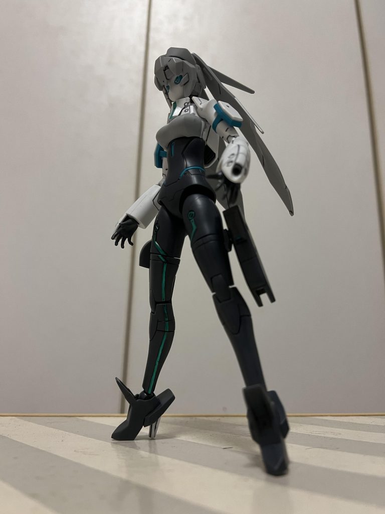 ということでメイです。先に申しておきますがMS形態のみです。女の子の顔がプラモになっているのは苦手なんです、、