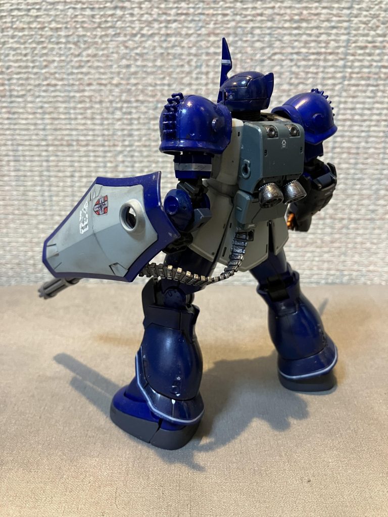 グフカスタムのガトリングシールドに繋がるデザインになったかと。