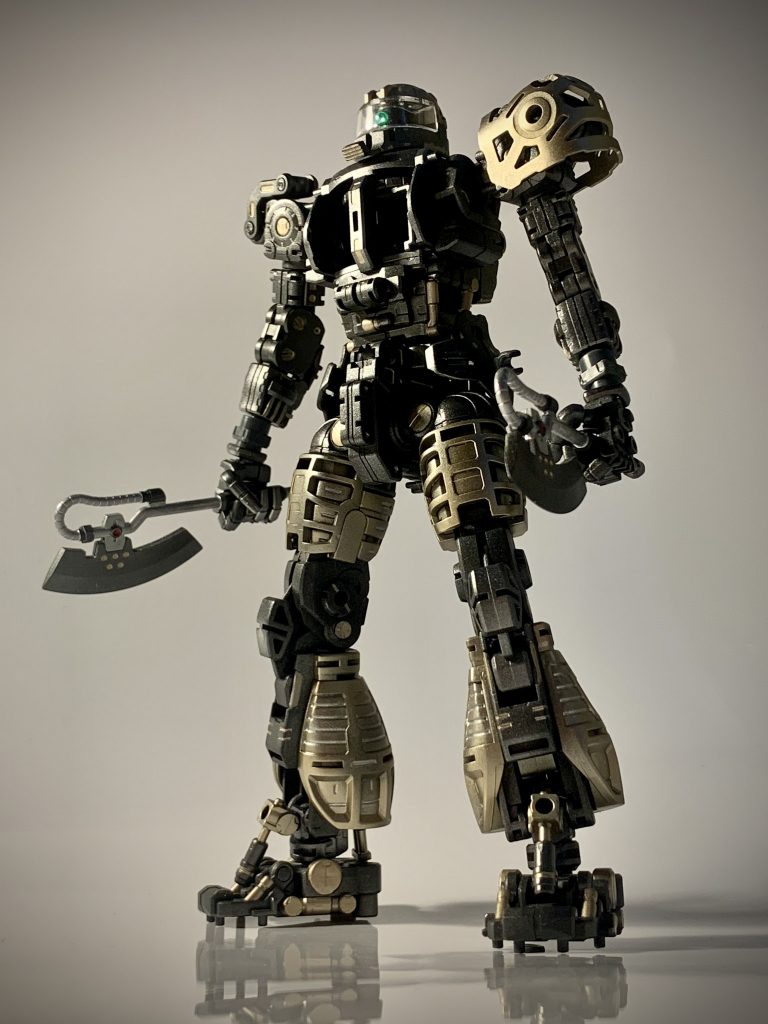 内部フレーム正面、フルABSフレームの為割れないかハラハラしながらの塗装でしたが、何とか割れませんでした。サイコザクの驚異的な運動性に耐えられる頑丈さと反応速度を持つ骨格。35番機のフレームは更に改良が加えられ、反応速度、耐久性が向上している…という設定です。