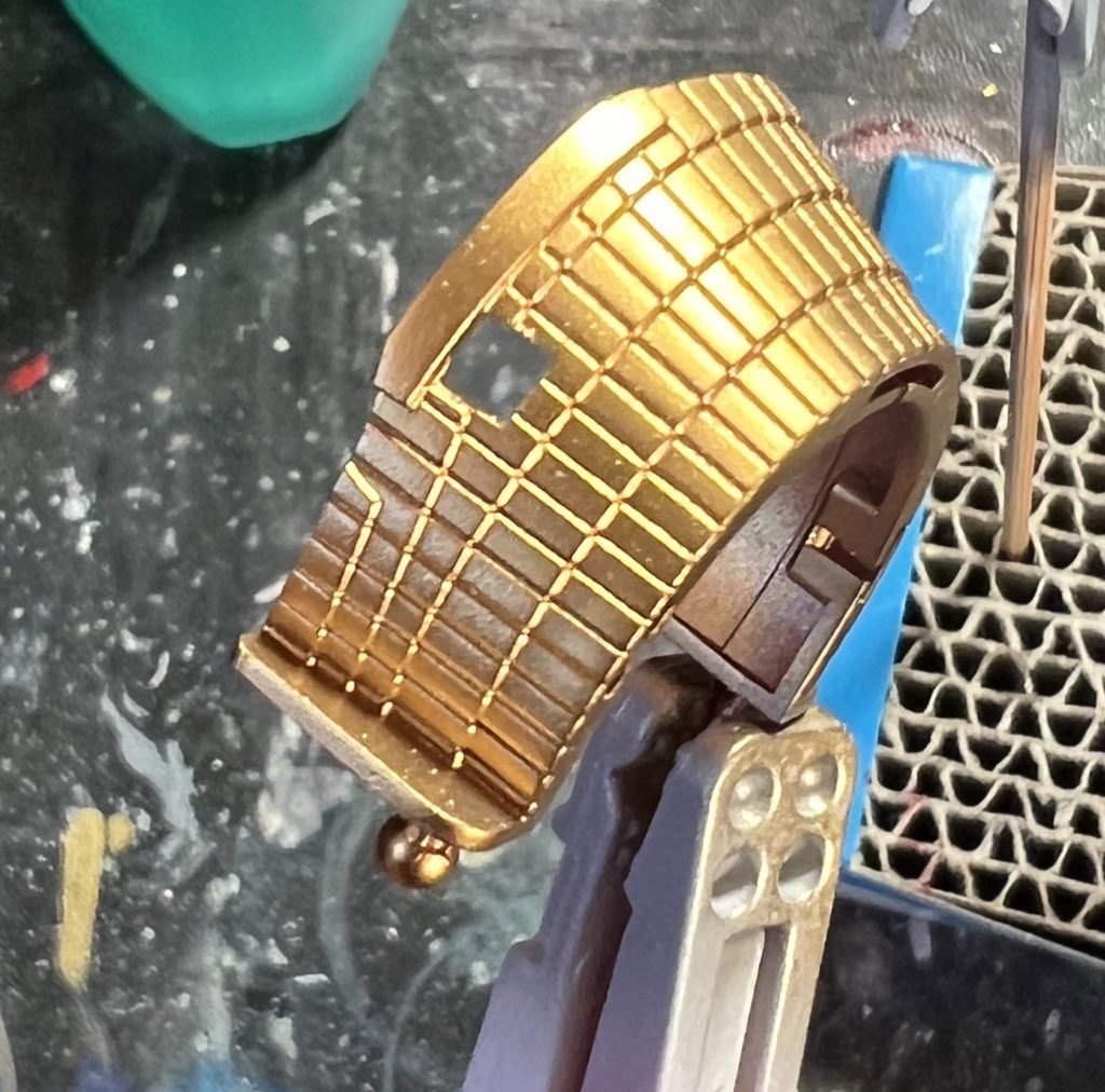 Mr.カラーの9番ゴールドは美しい