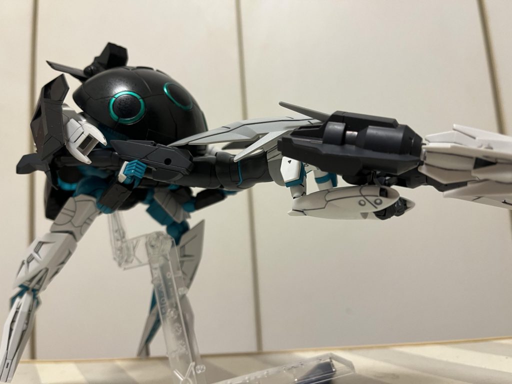 ファイナルベント。ガイのヘビープレッシャー。今回の一番のお気に入りだったりする。