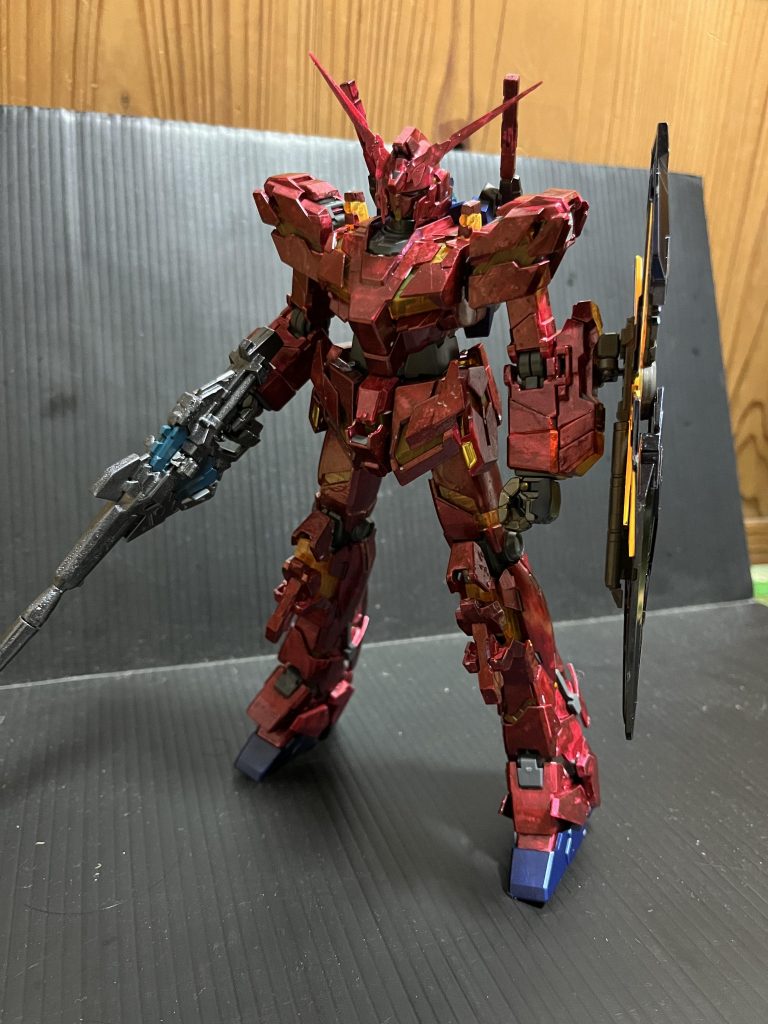 ユニコーンガンダムレッドウォーリア(仮)–2枚目/制作者：アッキー