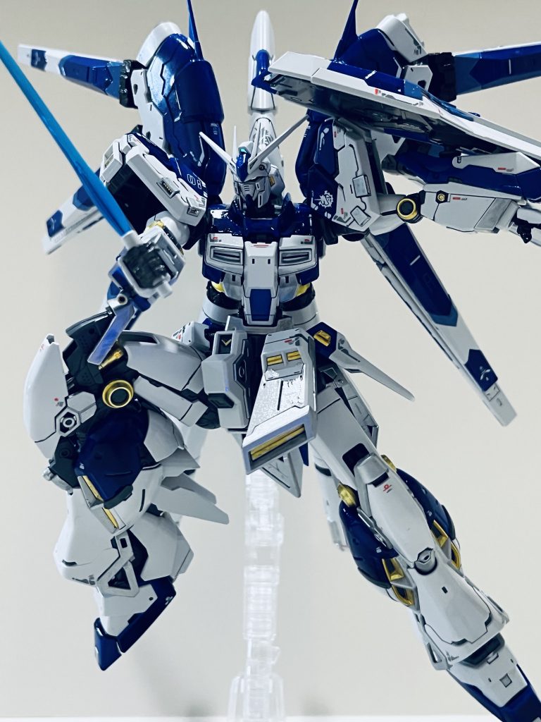 RG Hi-νガンダム–3枚目/制作者：トラメン