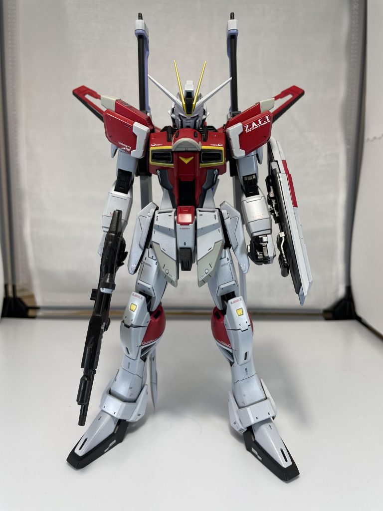 つや消しがうまくいかなくてデカールの段差があまり消えませんでした。