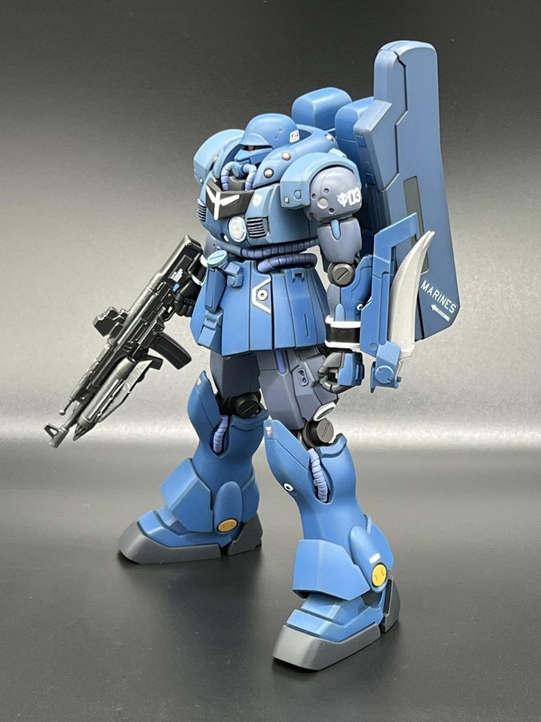 塗装は黒立ち上げ。写真で見ると鮮やかになってしまった。実際はもっとトーンが暗いです。