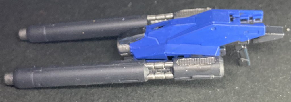 ダブルビームライフルの砲身をそのままにユーラヴェンのライフルとミキシング改造した武装です。