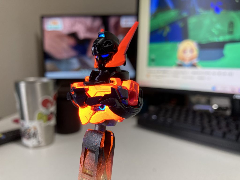 ホントはこんな具合で光ってほしかったロウソクみたいで綺麗だね