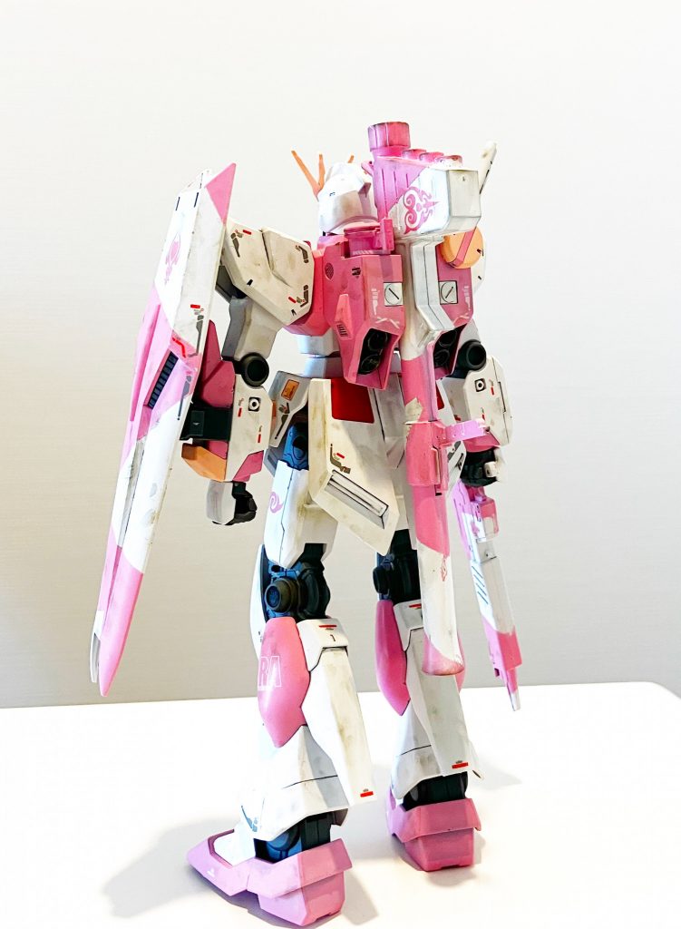 ニューガンダム–3枚目/制作者：Amoro