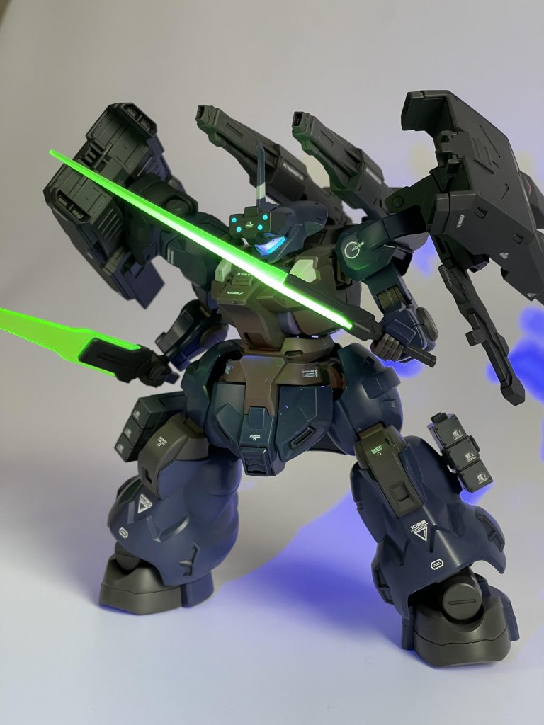 ビームトーチのエッジがギラッギラです。ホバー機なので滑りながら切り込んでくる感じですかね