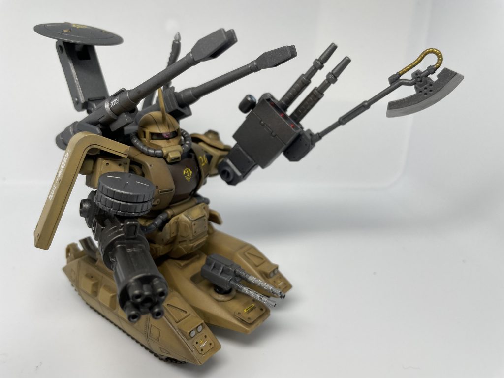 ヒートホークは接近戦時の奥の手と言うか自衛的なものになっている。