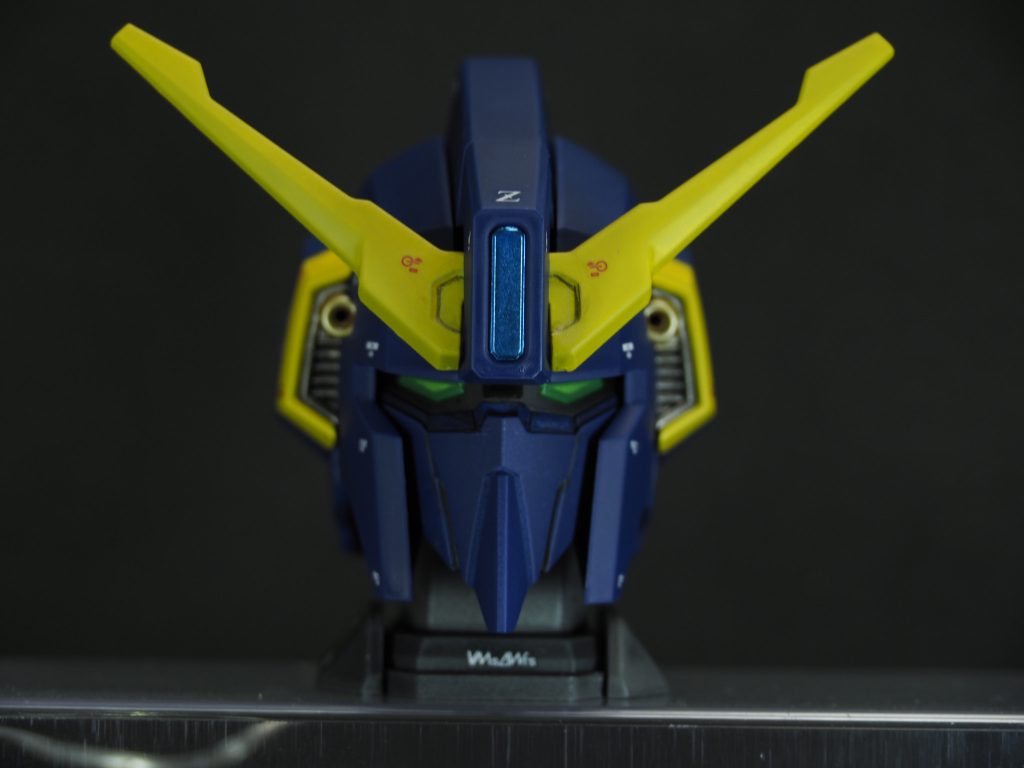 ゲート処理が雑な所が多かったので、一旦全部バラして処理しました。造形いいですね。めちゃくちゃイケメンでカッコいいです。