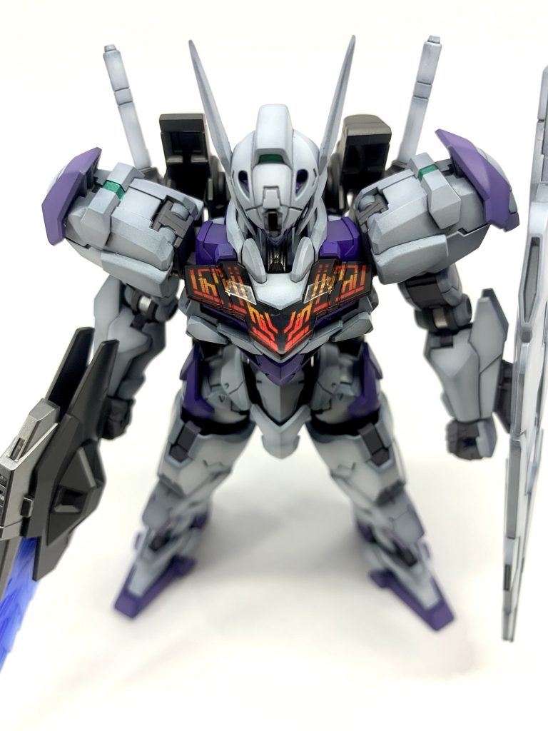 このキットは怪しく輝くインモールド成形パーツがカッコイイですね!上手く強調出来ているでしょうか?