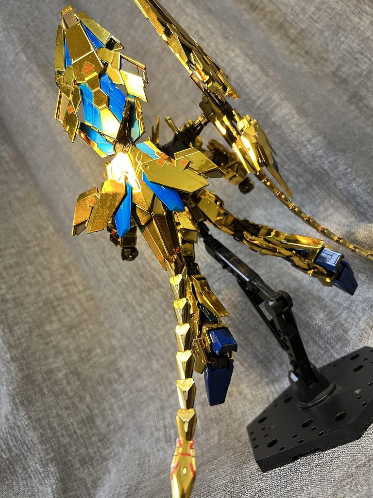 RG フェネクス–3枚目/制作者：すべり柱