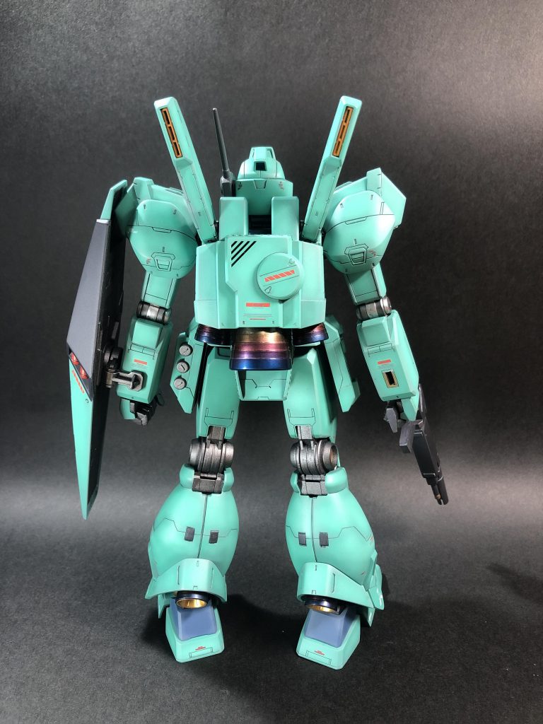 バーニアはショウアップのメッキ調塗料を使って塗装してみましたがメッキ感がとても出しやすい塗料で使いやすいと思います。ハンドピースを新調したのですがグラデーション塗装がやりやすかったのと、グラデーションした時はトップコートした方が仕上がりが良い事に気が付きました。