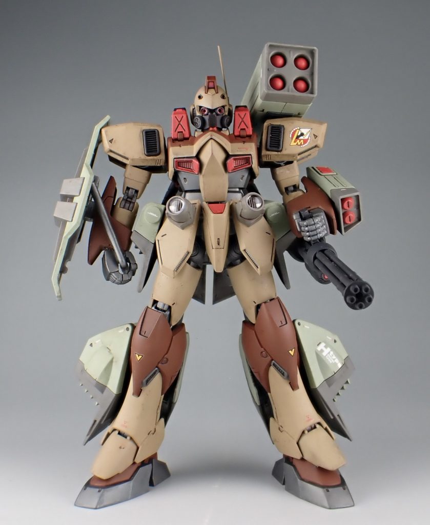 シールドの持ち手がハンドパーツまで届かなかったので延長しています。2ミリ。