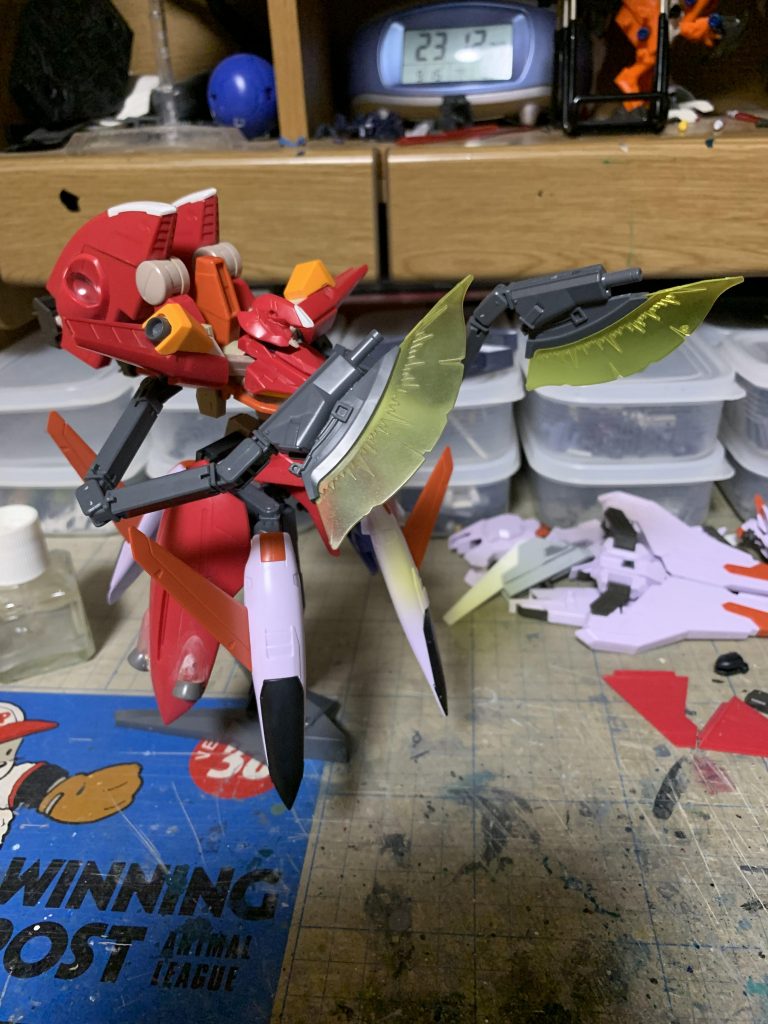 さらにシナンジュのビームアックスを追加します。