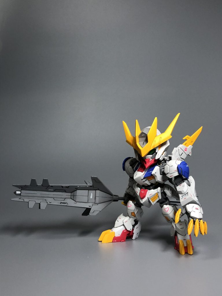 バルバトスは巨大なメイスが似合います。作品は大事にしてくださる方にお譲りしましたので、コレを見ながらニヤニヤしてくれていると嬉しいです。