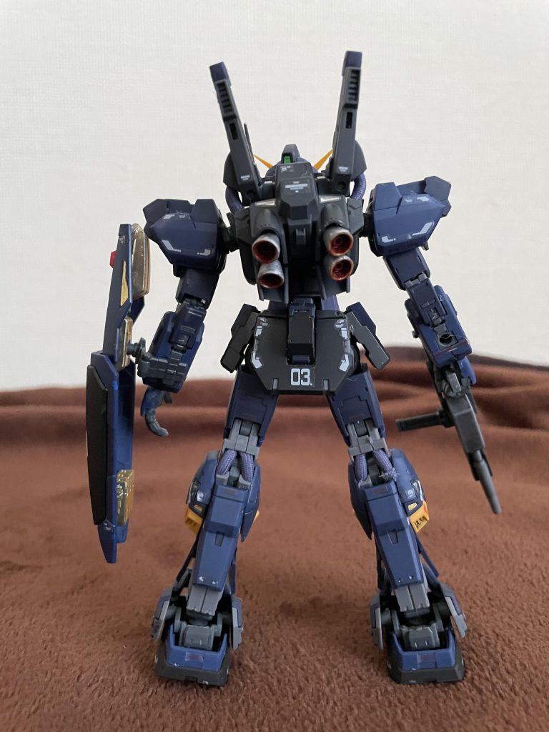 やはりみんなが言うとおり、付属のリアリスティックデカールを貼るのがヤバかった💧