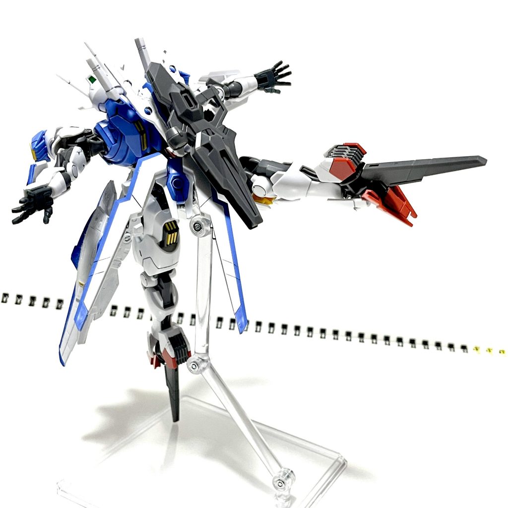 元ネタはまんまゲーム「Fate/Grand Order」のメルトリリス。スカート状のエクステンションビットによるホバー機動で俊敏にくるくると舞い回り、踵のキックビームで相手を蹴り砕く。