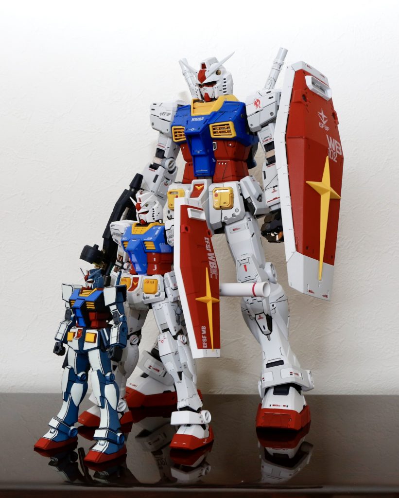 1/144, 1/100, 1/60 3台(3代？)揃い踏み。