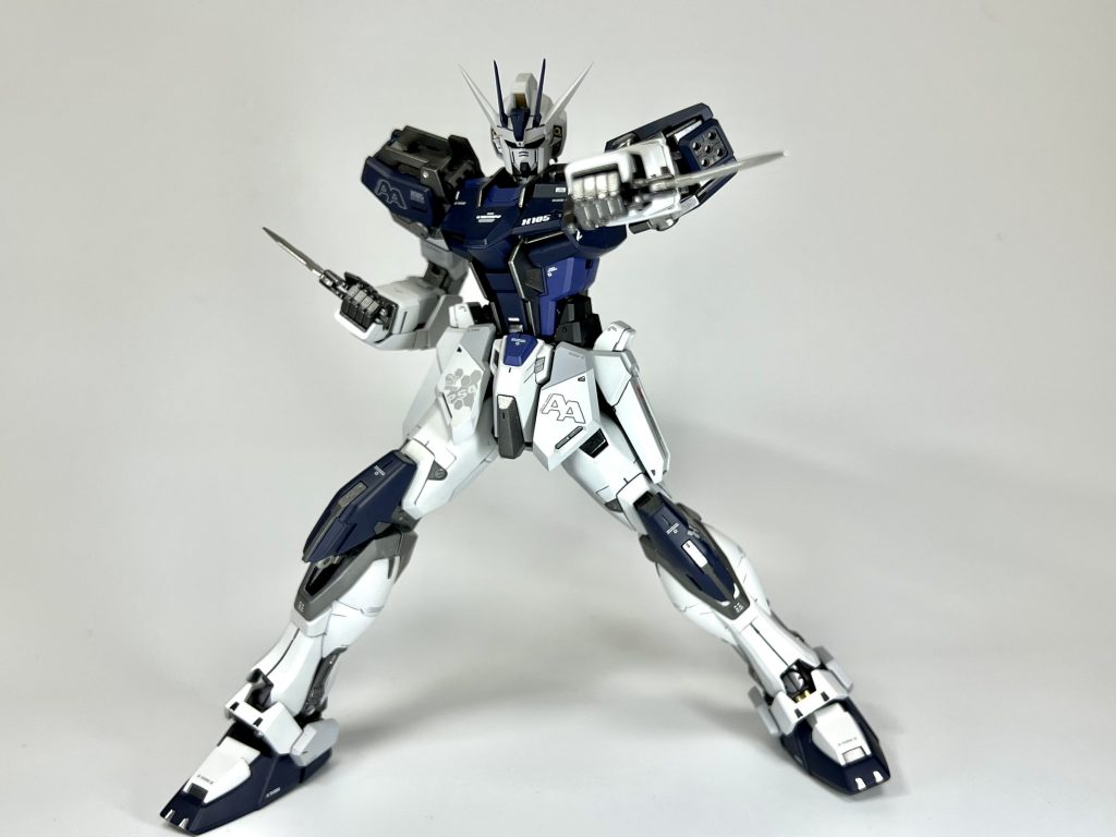 MG ストライクガンダム–3枚目/制作者:tumiki