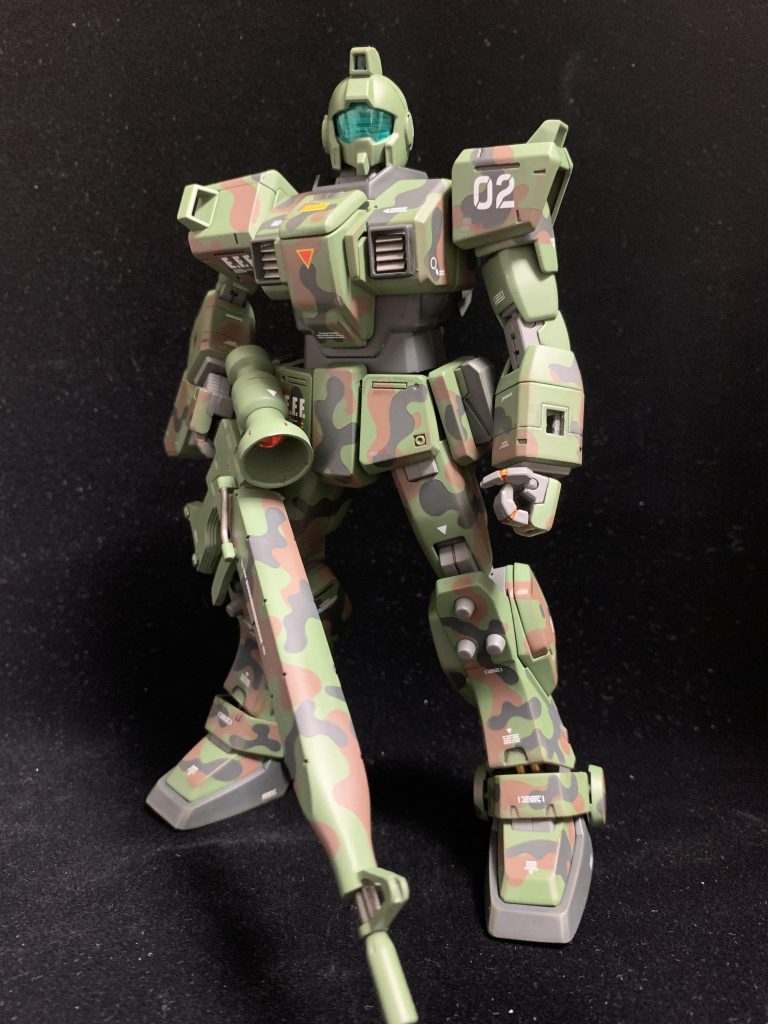 気になる合わせ目は武器類だけだったので、一応消してます。頭の合わせ目は段落ちモールド化しました。