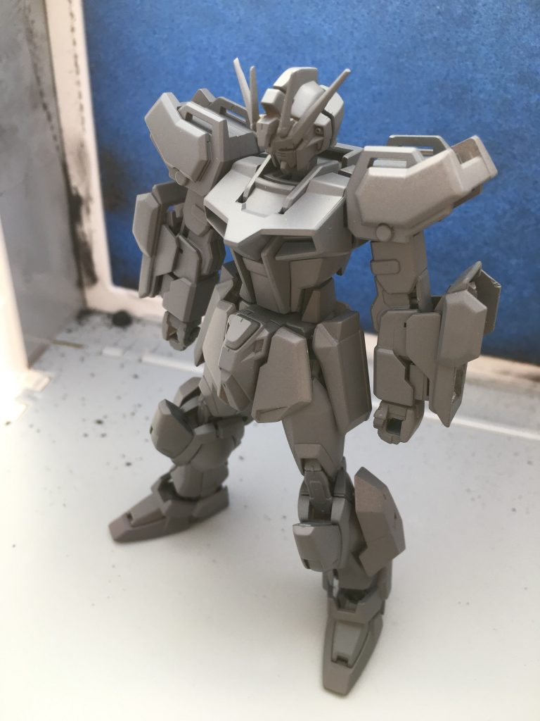 仮組とサフの状態で。初めてのエアブラシ塗装でした。