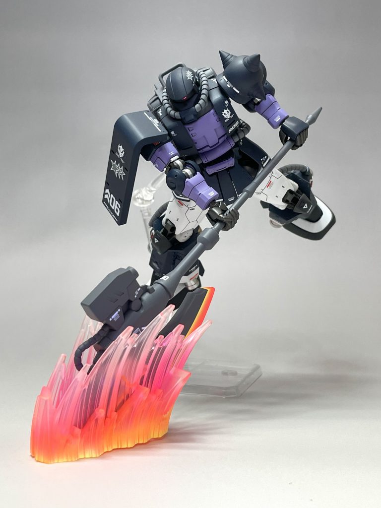 エフェクトパーツが付属しているので、箱も大きく、少しお得感があります。この投稿のために、初めてポーズを取りました。