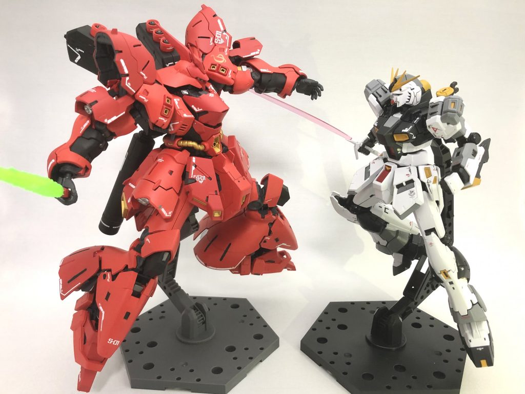 私シャア・アズナブルが粛正しようというのだ！ アムロ！同時期に制作したνガンダムと…