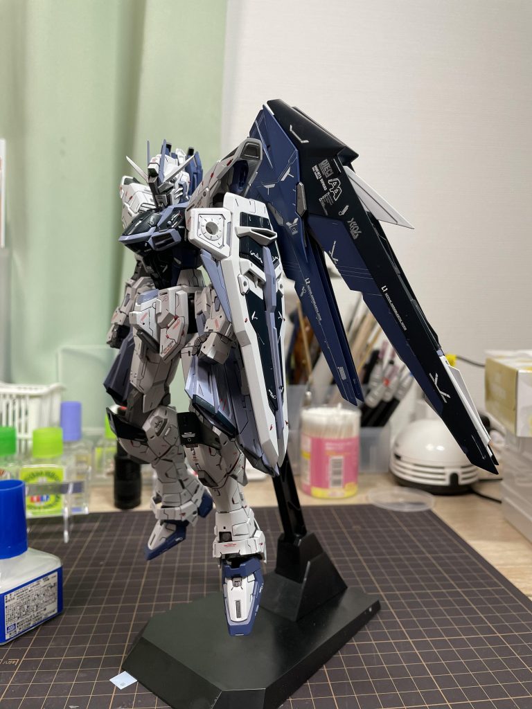 デフォルトのカラーリングよりこっちのが好みかもです。なんか渋い。