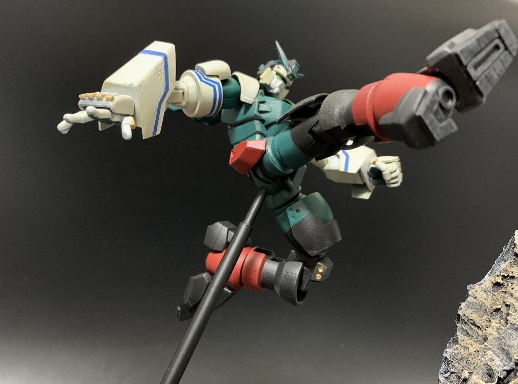 ワンフォーオールフルカウル、シュートスタイル！！足裏のディテールはデクの靴裏を参考に作り直しました。