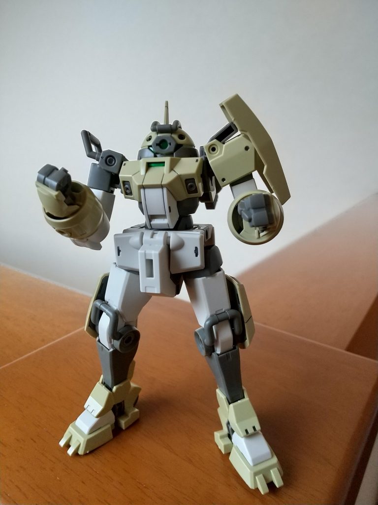 ビルドアップ改造したらAGEタイタスみたいな形になりそう…