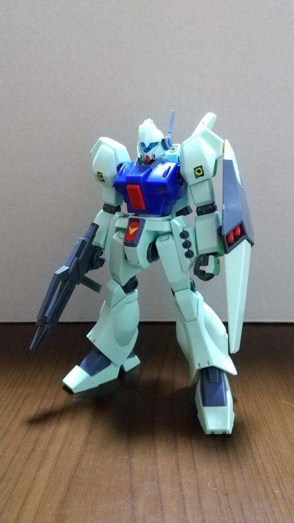 先ずは、正面。スミ入れと部分塗装のみです。