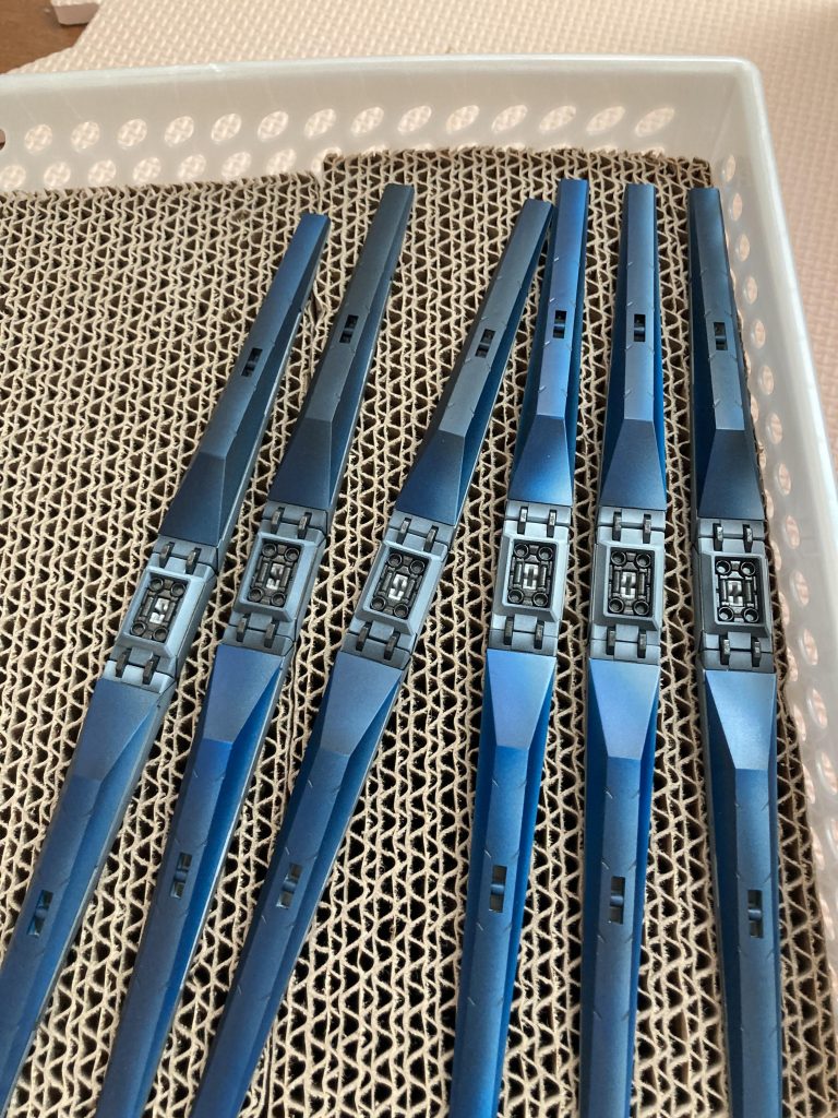 ファンネルは中々の苦行でした。影とハイライトの向きを間違えて半分は2回塗りました💦