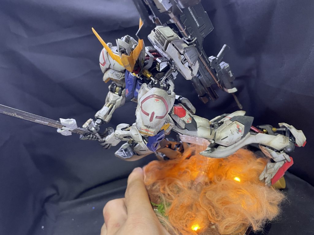 「オルガ、次は何をすればいい」–4枚目/制作者：M.sen