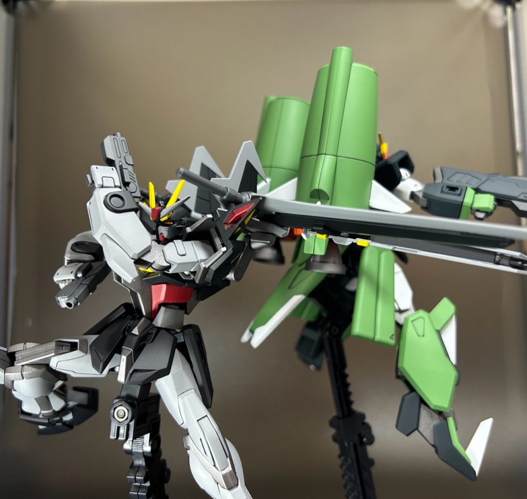 表と裏のファントムペインみたいな感じで一枚。