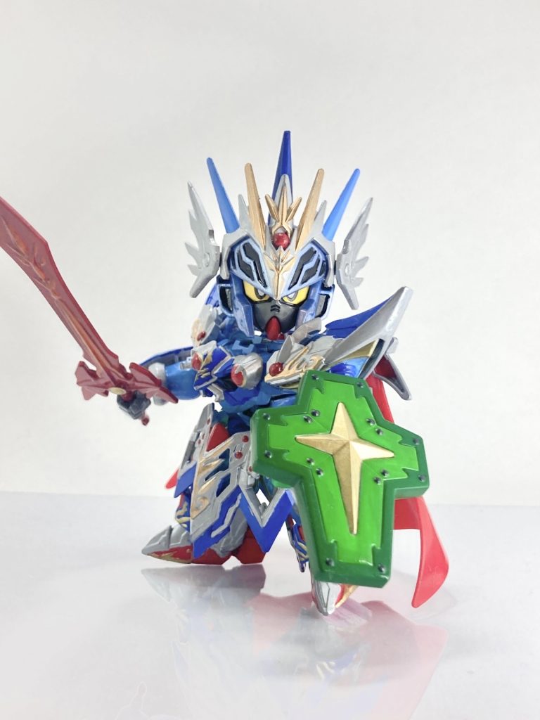 力の盾はレジェンドBBナイトガンダムから流用しました。カラーも内側を青→薄緑に変更してます。