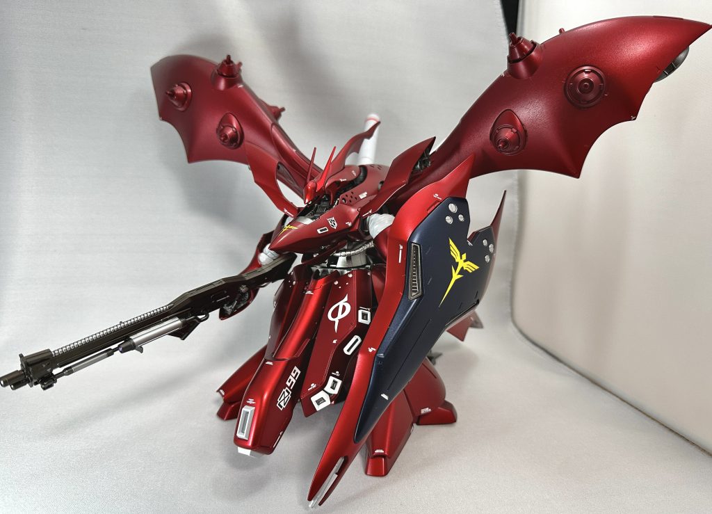 ガイアノーツさんのクリアーレッドをメインにキャンディ塗装しました🙂4.5瓶は使いました…