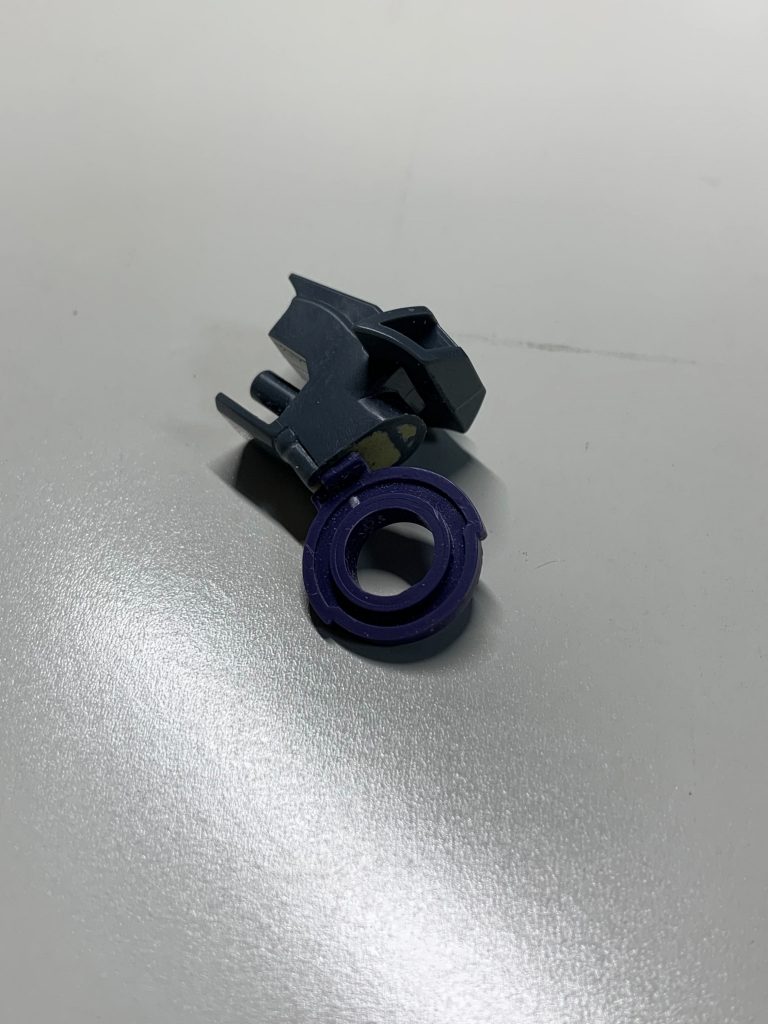 腿はベルギベウで膝下移行はバイアランなので無理やり接合しました