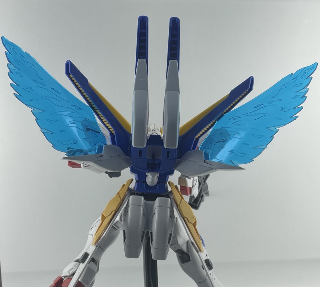 両面テープでポンとつけてるだけです。