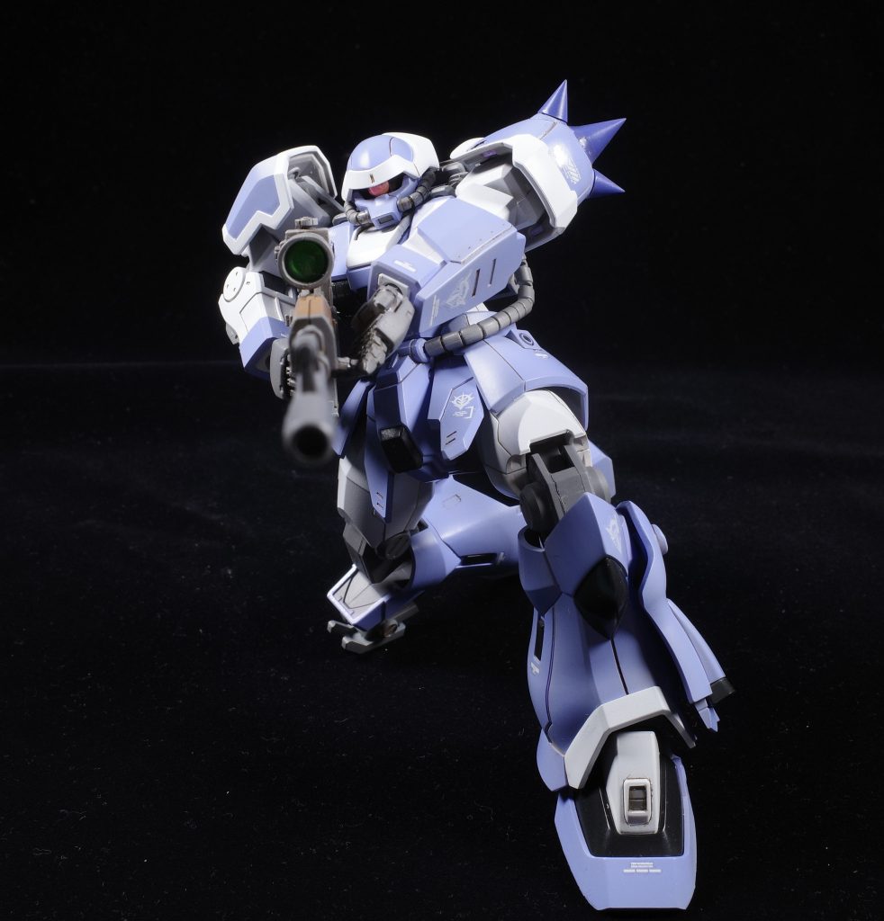 狙撃ポーズ正面。