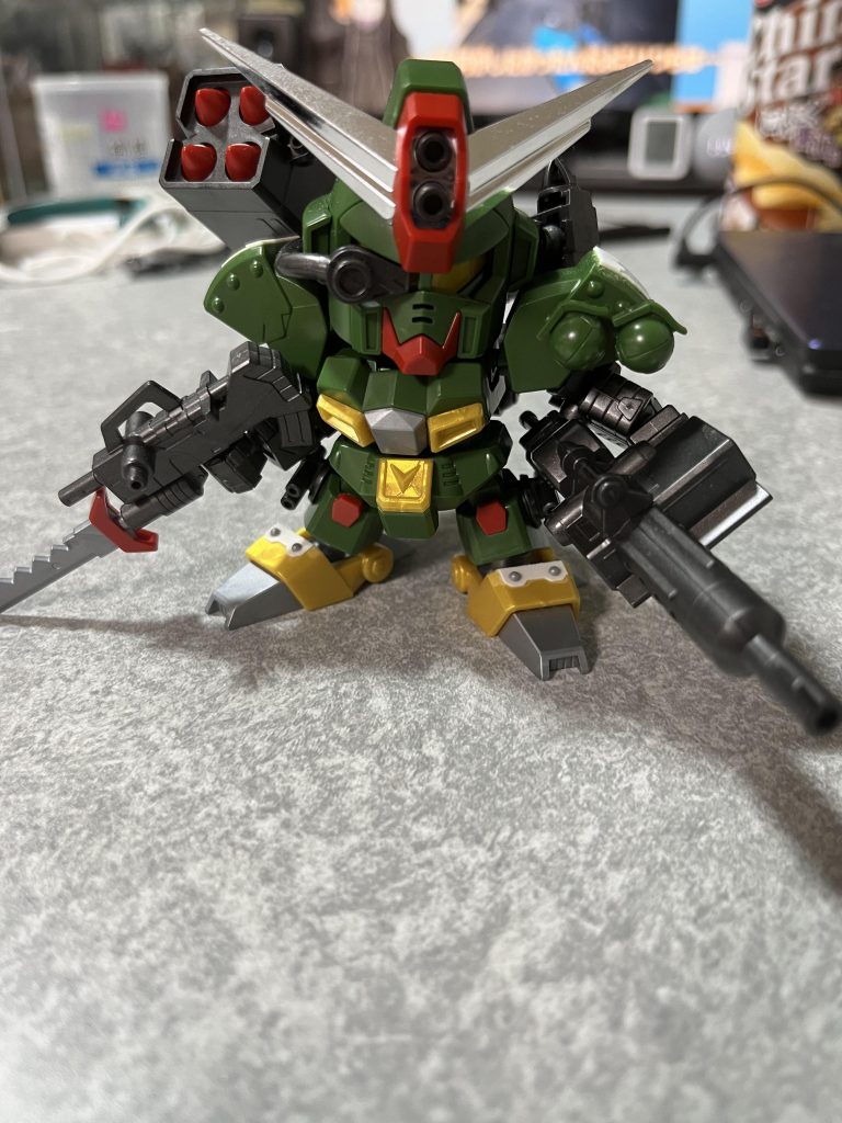 足のつま先部分もディテールアップしています。